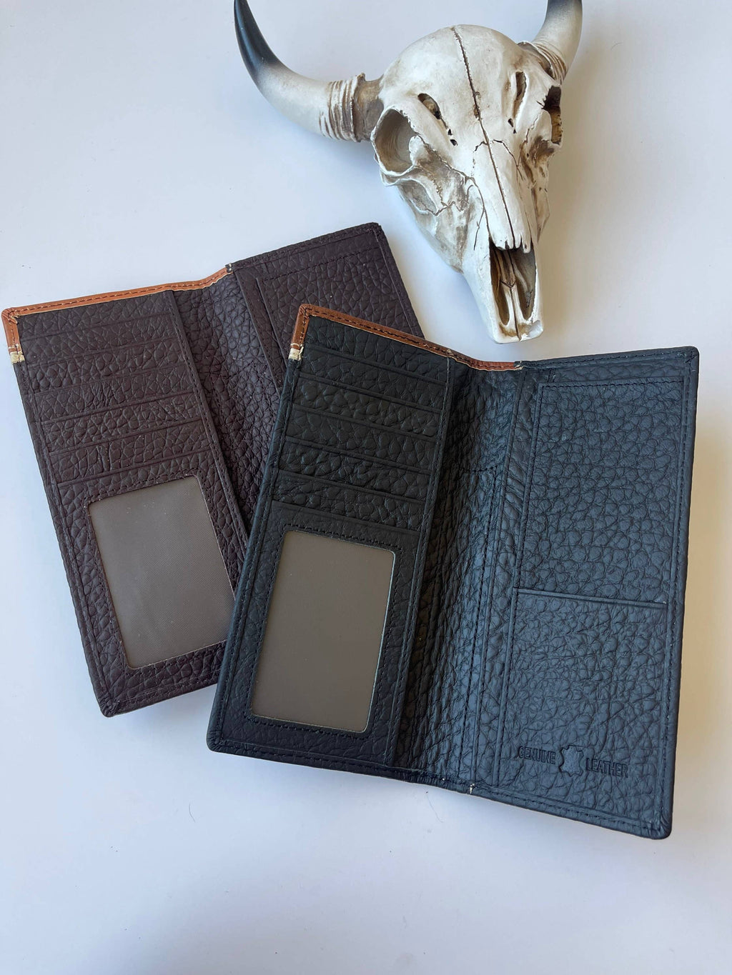 Bifold Wallet Genuine Tooled Leather Bi-Fold Wallet: Star - Black